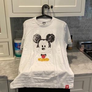 Uniqlo Mickey Mouse Sketch Tshirt